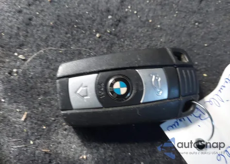 2015 BMW X1 xDrive28I z USA, uszkodzony, nr VIN WBAVL1C56FVY34938